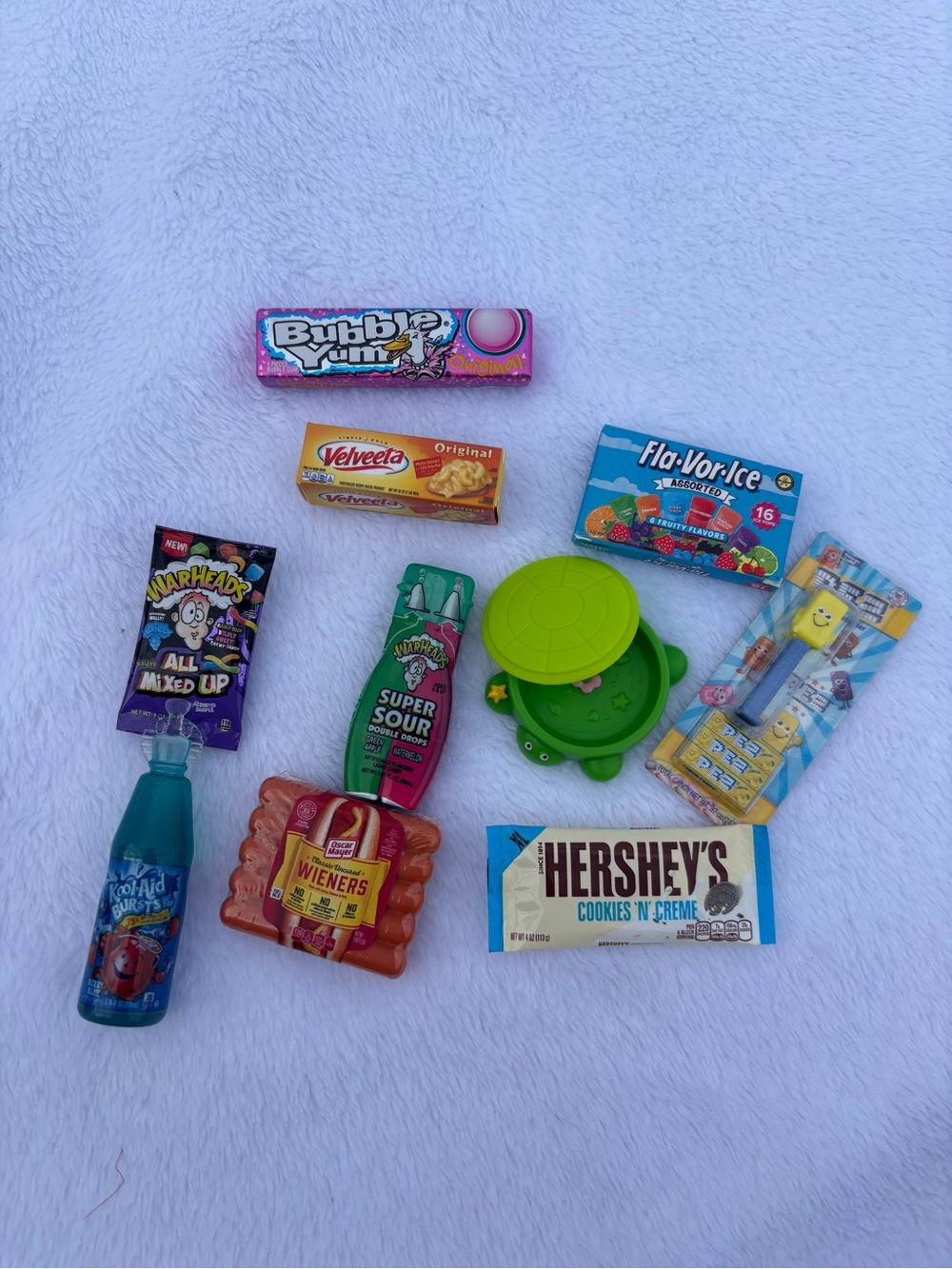 Mini Brands lot of 10 - “90s kid” bundle